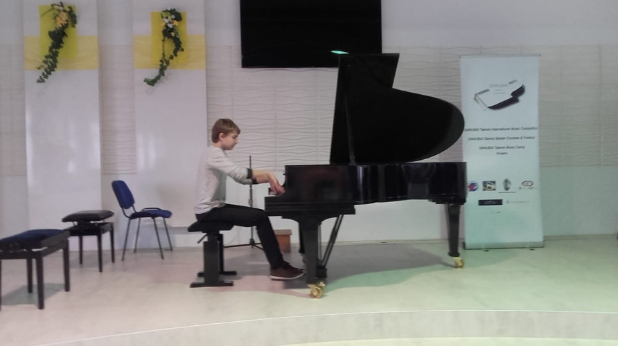 006_-_Danubia_Remenyik_Bjpg