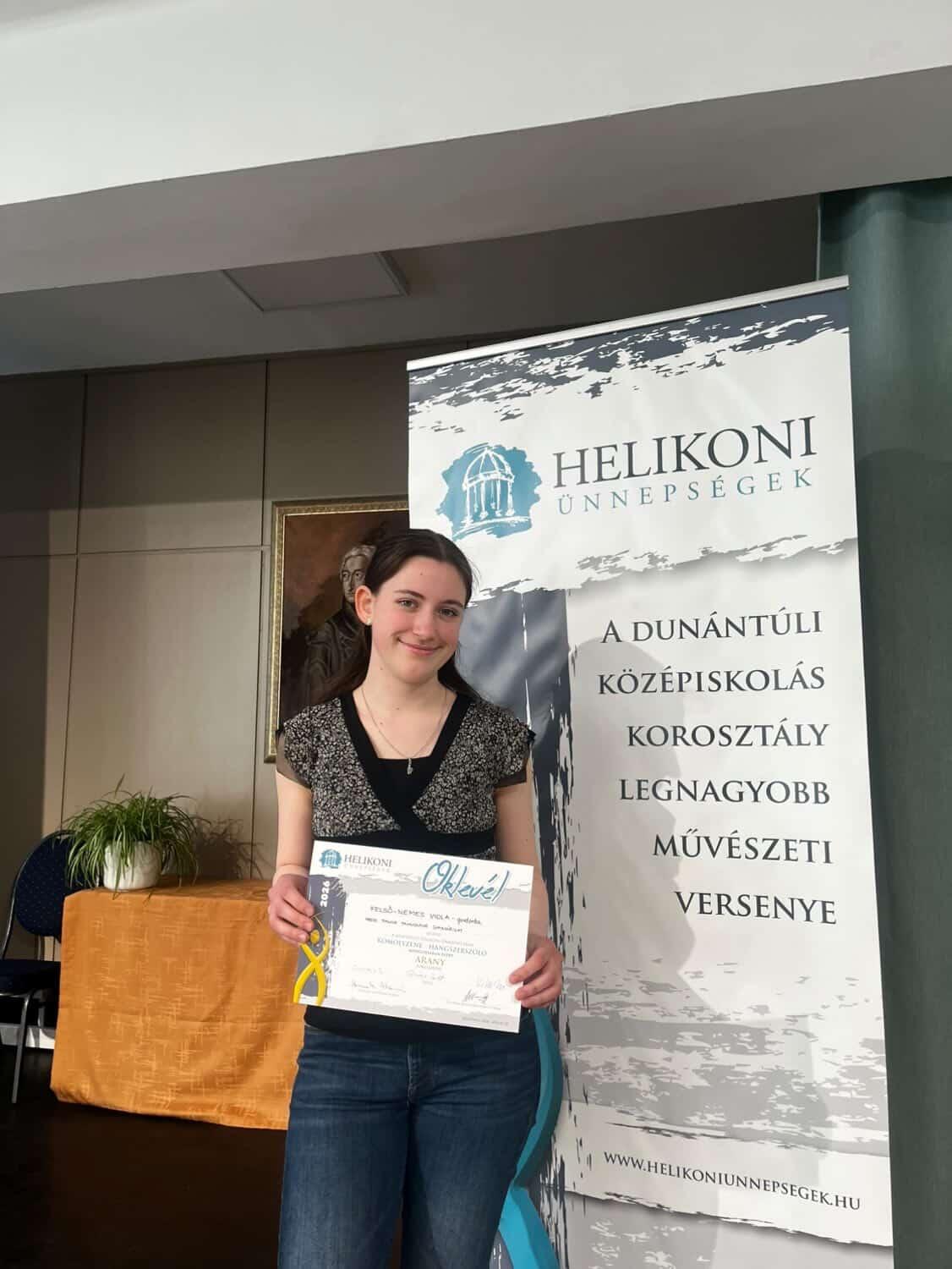 F N Viola Helikon